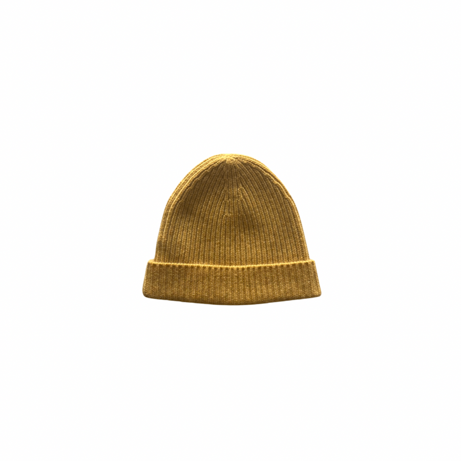 100% Cashmere Ribbed Beanie in Amber