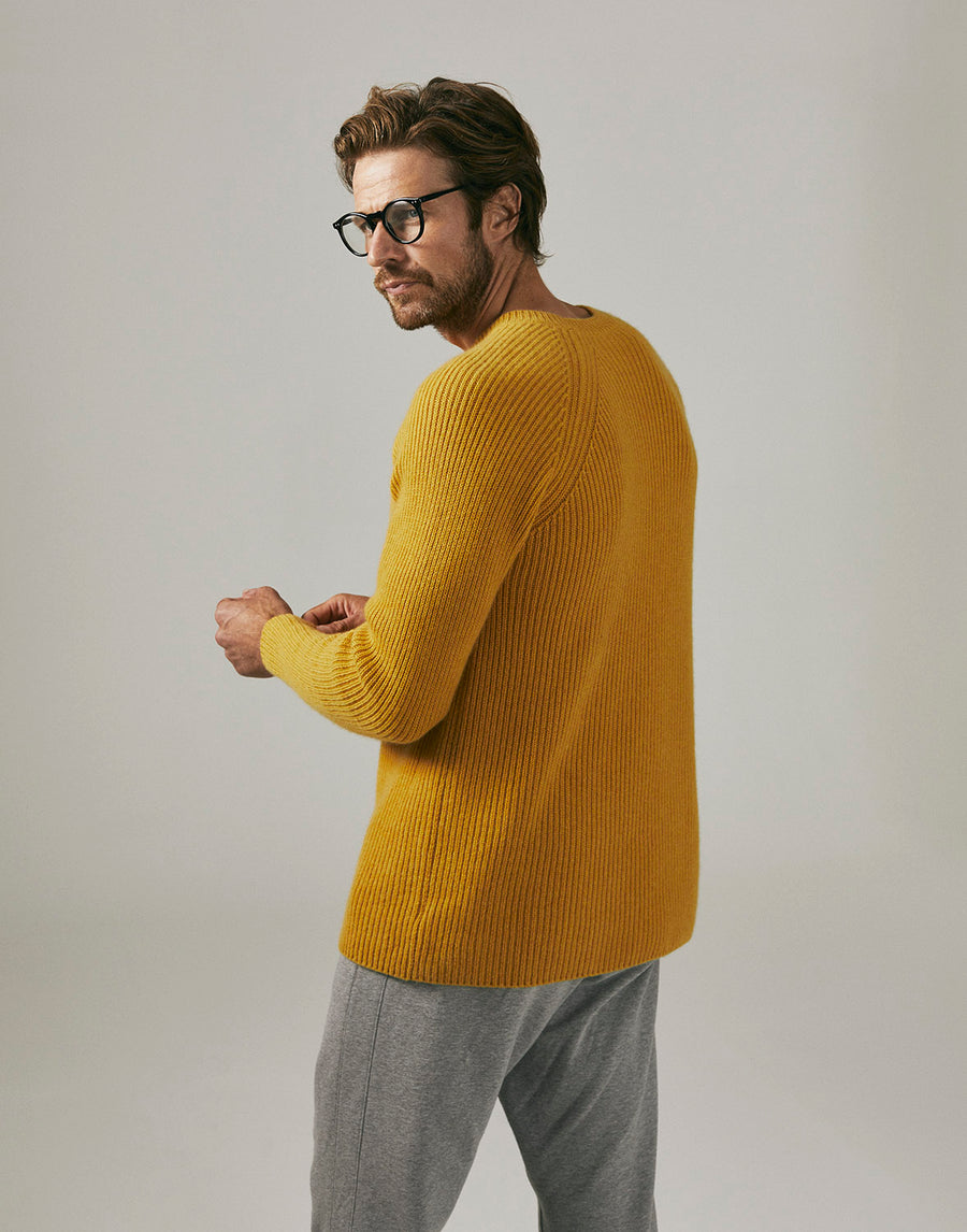 100% Cashmere ribbed crew sweater in Amber