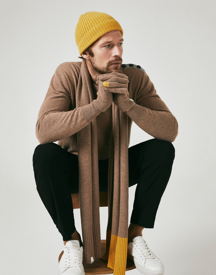 100% Recycled Cashmere Glove in Oat & Amber Tip