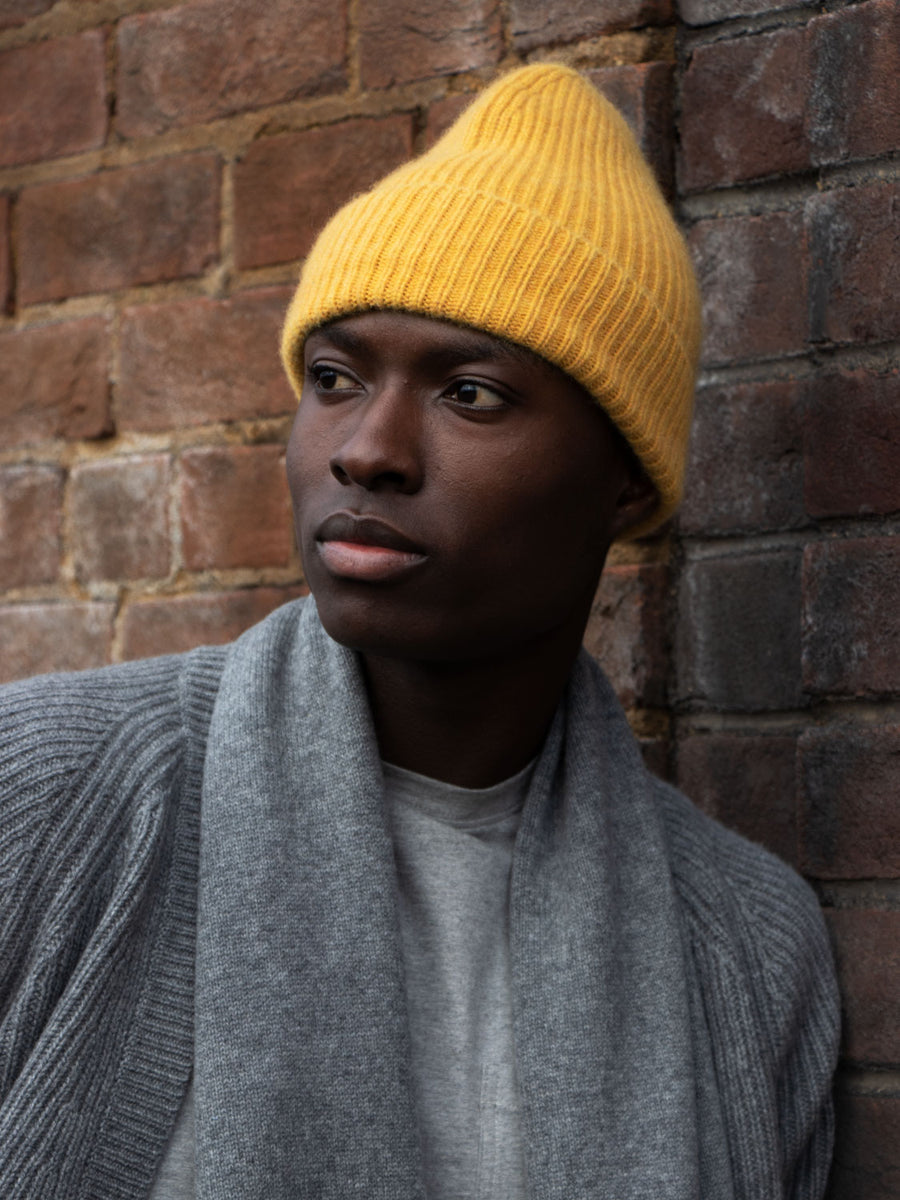 100% Cashmere Ribbed Beanie in Amber